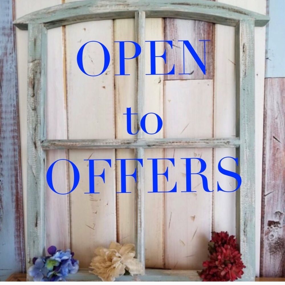 All reasonable offers are considered 💐🌼🌸